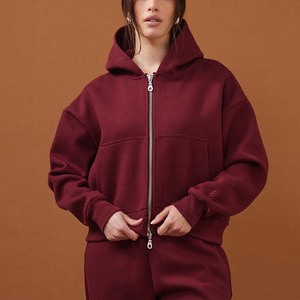 Sudadera con capucha personalizada de alta calidad, estilo streetwear, 100% algodón French Terry, teñido liso, color borgoña, estilo vintage, corte holgado, con cremallera. - Product Image 3
