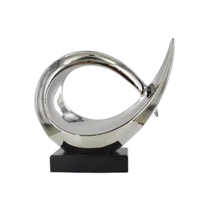 Sculpture en métal irrégulière dorée de luxe, faite à la main, moderne, pour la maison et le bureau, base décorative pour table de salon - Product Image 6