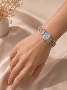 Romantic Tibetan <b>Silver</b> Plated Alloy Classic <b>Cuff</b> <b>Bracelet</b> Crystal Flower Design Bezel Setting Imitation Pearl Inlay Party - Product Image 2