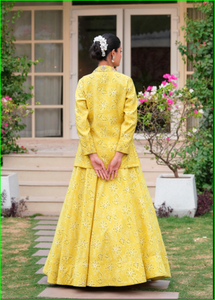 Conjunto de Chaqueta y Lehenga Amarillo Marigold Fusion - Product Image 2