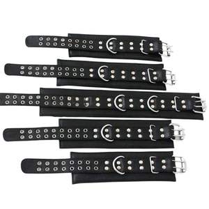 Ensemble de bondage personnalisable en cuir de vachette de qualité supérieure avec menottes réglables et anneau en D, couleur personnalisable - Product Image 6