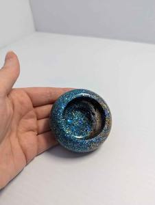 Pot en résine fait main contemporain avec couvercle, élégant récipient de rangement pour la cuisine, le thé, le café, les bonbons, la décoration de la maison - Product Image 4