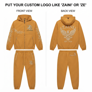 ชุดวอร์มกันลม ZAINI 300 กรัม ผ้าโพลีเอสเตอร์ถักคุณภาพพรีเมียม พร้อมโลโก้คริสตัลแบบติดด้วยความร้อน แจ็คเก็ตซิปสีมัสตาร์ด ชุดจ็อกเกอร์สำหรับผู้ชาย ฤดูหนาว - Product Image 1