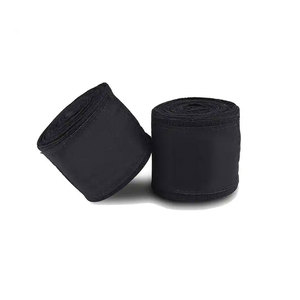สายรัดข้อมือไนลอนสีแดงพร้อมแถบตีนตุ๊กแกสำหรับใช้เล่นกีฬากลางแจ้ง - Product Image 3