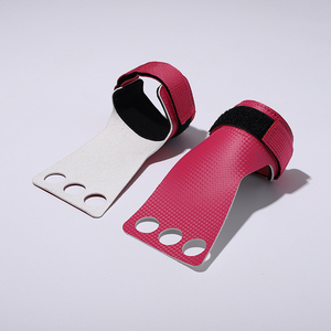 Poignée de gymnastique robuste à 3 trous avec conception professionnelle pour la stabilité, poignée de gymnastique à 3 trous pour barres de pratique de gymnastique - Product Image 4
