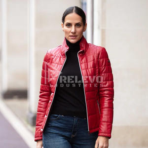 Chaqueta de Cuero Genuino para Hombre, Acolchada, Suave como una Segunda Piel, Estilo Motero, Corte Ajustado, Cuello Alto, Logotipo Frontal, Ropa Exterior Motociclista - Product Image 2