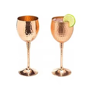 Gobelet à vin rustique en laiton fait main, calice gravé artistiquement, tasse à boire vintage en métal pour la décoration de table - Product Image 2