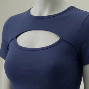 Ensemble de yoga pour femmes grande taille personnalisé - Vêtements de sport sans couture 100% coton avec extensibilité quadridirectionnelle pour la salle de sport et le fitness - Product Image 5