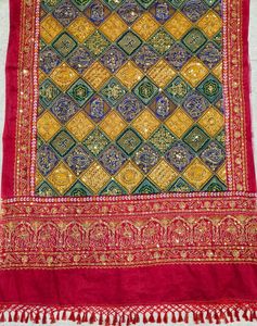 Dupatta de Algodón Sankar Gharchoda Premium con Trabajo Aari, Tiki Tankeli, Accesorio Tradicional para Bodas y Eventos Étnicos - Product Image 3