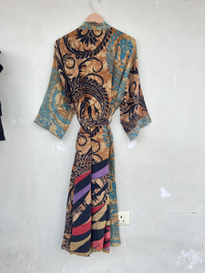 Bata de seda vintage marrón Kimono hecho a mano con cinturón Kimono de seda para mujer - Product Image 3