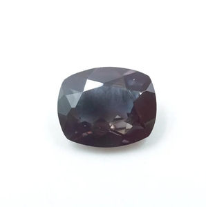 พลอยอเล็กซานไดรต์ธรรมชาติ HAYAAT GEMS 1.00 กะรัต รูปทรงคุชชั่นเจียระไน (7x6x3 มม.) สำหรับทำเครื่องประดับ แหล่งกำเนิดราชสถาน - Product Image 1