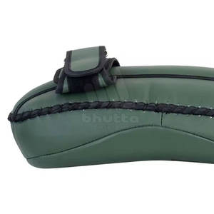 Bouclier de boxe en cuir de qualité supérieure, couleur personnalisée, avec design protecteur, options personnalisées, best-seller au Pakistan - Product Image 6