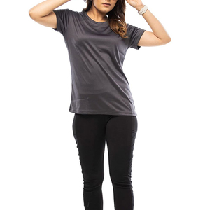 Camiseta Deportiva Negra Extra Grande para Mujer, de la Mejor Calidad, Manga Corta, Súper Suave, Ligera, Diseño Relajado, para Gimnasio, Yoga y Entrenamiento - Product Image 2