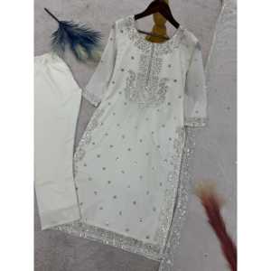 Ensemble haut-bas et Dupatta brodé de créateur avec séquence pour robes de bal - Product Image 2