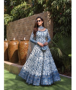 ชุดเดรสหรูหราสำหรับงานแต่งงาน ผ้าจอร์เจตต์เทียม ตกแต่งด้วยงานปักแบบอินเดียโบราณ สวยงามอลังการ เหมาะสำหรับผู้หญิงที่ต้องการความสง่างาม - Product Image 1
