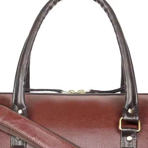 Mochila Táctica de Cuero, Forma Ovalada, Doble Asa, Cierre de Solapa, Capacidad de 36-56L, Uso en Viajes, Diseño Duradero Unisex, Deportiva - Product Image 5