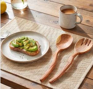 Ensemble de service à salade en bois naturel, design minimaliste, finition mate, couverts pour le camping et la cuisine, utilisation en camping et en hôtel - Product Image 3