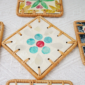 Posavasos de nácar de estilo bohemio para decoración original del hogar en restaurantes y cafeterías de la India. - Product Image 3