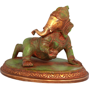 Idole Ganesha en laiton de 3 pouces faite à la main pour la décoration intérieure pour bébé rampant fabriquée en Inde pour les cadeaux - Product Image 2