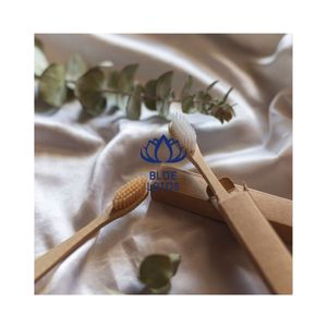 Cepillo de Dientes de Bambú, el Más Vendido, Ligero y Portátil para Viajes, Limpieza Bucal Eficaz, Calidad Premium, Selección Auténtica - Product Image 1