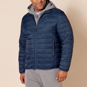 Veste matelassée légère bleu marine pour homme avec fermeture éclair intégrale et capuche, style superposé, idéale pour le froid et les tenues décontractées - Product Image 3