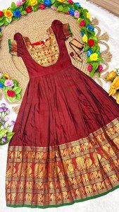 Presentando el nuevo vestido de seda Chinon de diseñador con estampado digital y trabajo de lentejuelas bordadas, lista para usar, de la colección Ready To Wear. - Product Image 6