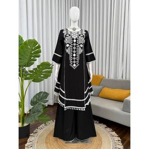 ชุดงานเลี้ยงสวยงาม เสื้อและกางเกง พร้อมงานกระจกแท้ ไซส์ XL - Product Image 2