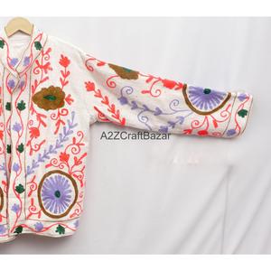 Chaqueta A2ZCraftBazar Hecha a Mano con Bordado Suzani, Cuello en V, Transpirable, de Secado Rápido, TNT, Ecológica, con Diseño Floral Vintage para Mujer - Product Image 3