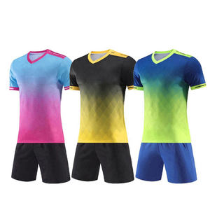 Maillot de football personnalisé à manches courtes à séchage rapide, ensemble uniforme d'équipe, impression numérique, découpe automatisée, vente en gros OEM - Product Image 6