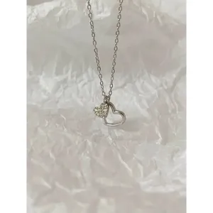 AMBER JEWELS Collier pendentif unisexe en argent 925 avec moissanite, ensemble de bijoux de luxe, taille brillant, sertissage à griffes - Product Image 3