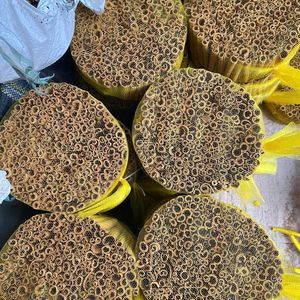 จัดส่งรวดเร็ว อบเชยแท่งสำหรับทำชาและปรุงรสอาหาร คุณภาพพรีเมียม สะอาดจากแหล่งที่มาที่เชื่อถือได้ - Product Image 6