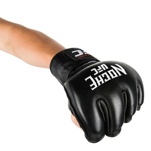 Gants de boxe unisexes noirs UFC Sanda MMA à demi-doigts en cuir de vache véritable - Product Image 5