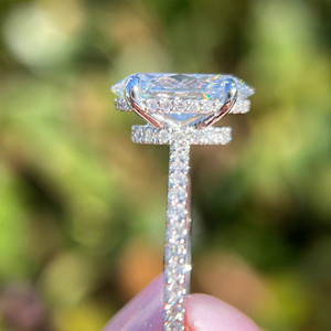 Bague de fiançailles et de mariage classique en or avec diamant ovale de 4,25 carats cultivé en laboratoire, certifié IGI, sertissage invisible, idéale pour les fêtes - Product Image 4