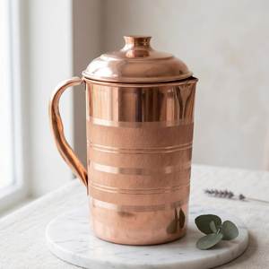 Ensemble de carafes en cuivre pour une vie moderne inspirée du patrimoine, ensemble métallique pour l'hydratation avec verres, durable, réutilisable, vaisselle de cuisine et de salle à manger. - Product Image 6