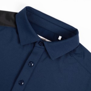 Polo de golf pour homme bleu marine à manches courtes, couleur unie, style décontracté, tissu tricoté respirant, coupe classique, logo sur la manche gauche - Product Image 5