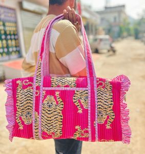 Shri Lakhdater Handicraft New Fashion Quilted Cotton Duffle Bags for Floral <b>Bow</b> Ruffle Custom for <b>Bows</b> Print Zipper Bag - Product Image 1