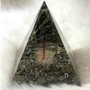 Cristales Naturales de Reiki Hechos a Mano en Venta, Esfera de Ojo de Tigre, Resina Energética Orgónica, Pirámide de Orgonita - Product Image 5