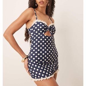 Maillot de bain une pièce haut de gamme pour femme – Tenue de plage estivale élégante – Vente en gros fabricant - Product Image 1