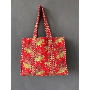 Sac fourre-tout matelassé en coton à imprimé floral fait main |   Sac de marché écologique - Product Image 3