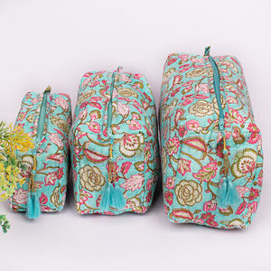 Sacs à maquillage de luxe unisexes en coton à imprimé floral, grande capacité, tendance, portables pour les voyages, pochette cosmétique réutilisable avec cordon de serrage - Product Image 1