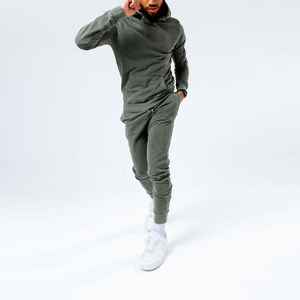 Conjunto deportivo informal para hombre con sudadera con efecto acid wash y pantalones jogger a juego, ideal para gimnasio, correr, entrenamiento, ropa de calle y descanso. - Product Image 5