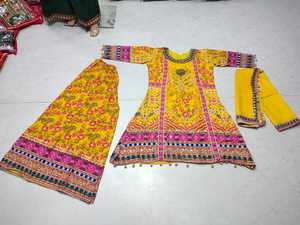 ชุดคุर्ติผู้หญิงทรงปกติสไตล์ลำลองพร้อมลายพิมพ์ดิจิทัล กางเกงปาลาซโซ่แฟนซีเนื้อผ้าหนา พร้อมผ้าคลุมไหล่ ระบายอากาศได้ดี ไซส์ ML XL XXL - Product Image 4