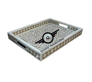 ถาดเสิร์ฟไม้ดำลายดอกไม้ งานฝีมือคุณภาพสูง ประดับด้วยกระดูก ขนาด 30x20x5 ซม. ได้รับการรับรองจาก EPCH สำหรับโรงแรมและร้านอาหาร - Product Image 5