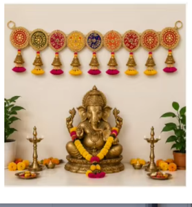 Toran Bandhanwar traditionnel ethnique à suspendre à la porte avec des médaillons ronds brodés multicolores et des pompons Jhumki - Product Image 5