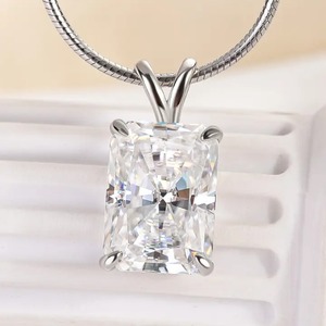Collier pendentif en moissanite 925 de 4,5 carats, taille radiant, en argent sterling plaqué or blanc 18 carats, bijoux tendance pour femmes - Product Image 3