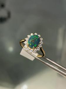 Anillo de compromiso vintage con halo de ópalo, chapado en oro de 14k, plata de ley con engaste de púas, ópalo Welo negro etíope natural, tercera parte. - Product Image 3