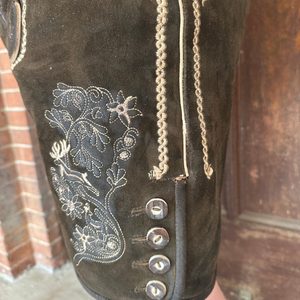 Men Bavarian Lederhosen <b>Shorts</b> Embroidered Solid Eco-Friendly Traditional Trachten Pants Mid Waist Button Fly Casual Wear - Product Image 4
