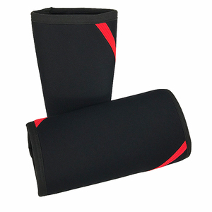 สนับเข่ากีฬาแบบยืดหยุ่นระบายอากาศได้ดี ผลิตตามสั่งสำหรับยิม ขายส่ง อุปกรณ์ป้องกันเข่าสำหรับกีฬากลางแจ้ง - Product Image 5