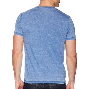 T-shirts pour hommes à col en V, 100% coton, design tendance, coupe ajustée, couleur unie, manches courtes, faible MOQ en vente - Product Image 4