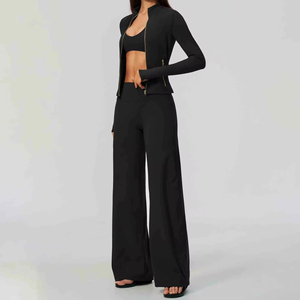 Conjunto de Yoga de 3 Piezas: Chaqueta con Cremallera y Cuello Alto, Sujetador Cruzado, Leggings Acampanados de Cintura Alta, Leggings Anchos de Cintura Alta, Conjuntos de Entrenamiento Personalizados - Product Image 2